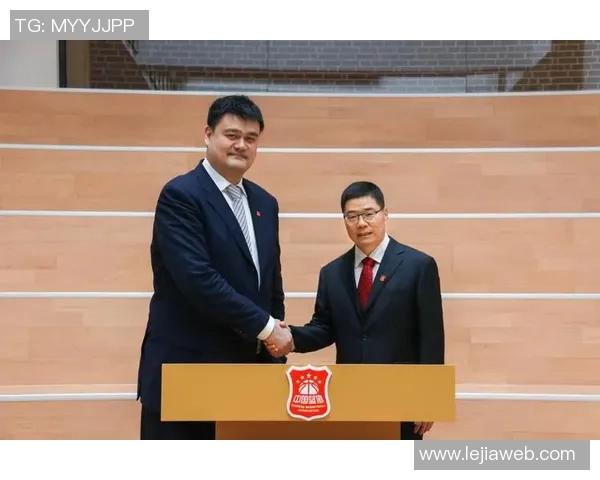 斯威夫特与姚明的跨界合作如何推动体育与音乐的融合发展